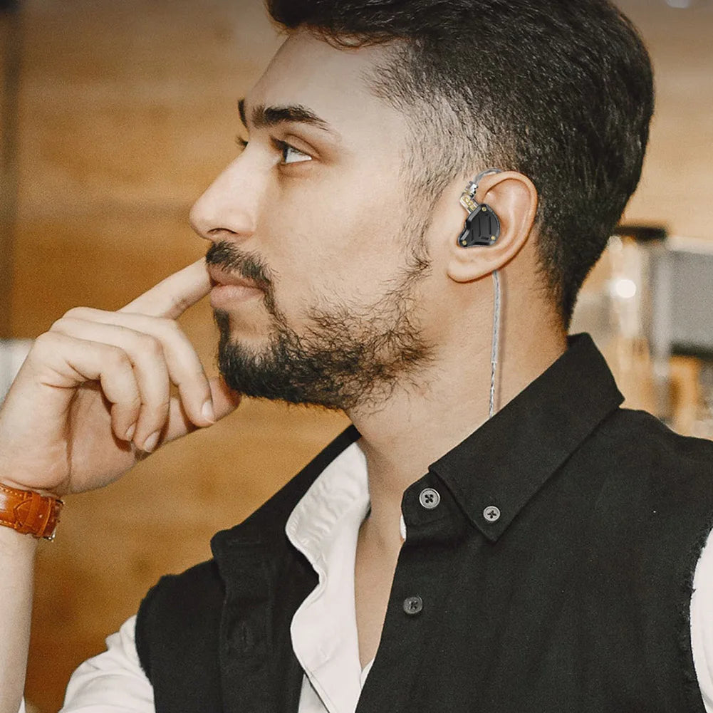 KZ ZS10 Pro 2 HIFI Bass Metal Earphone 4BA+1DD Dynamic Driver Earbud Wired Headset Noise Cancelling Sport Gaming Music Headphone